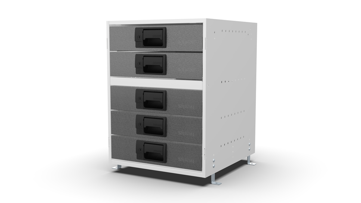 S420 modular drawer cabinet, 5 standard drawers, 547 mm high, three-quarter front view
